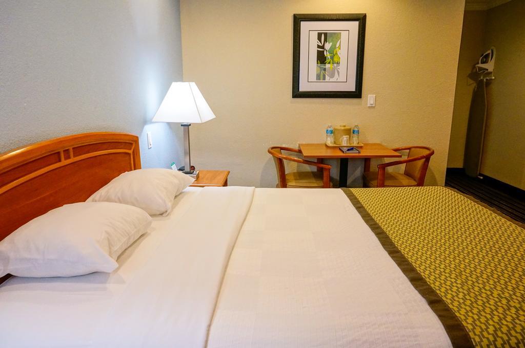 Hotel Parmani Palo Alto Luaran gambar
